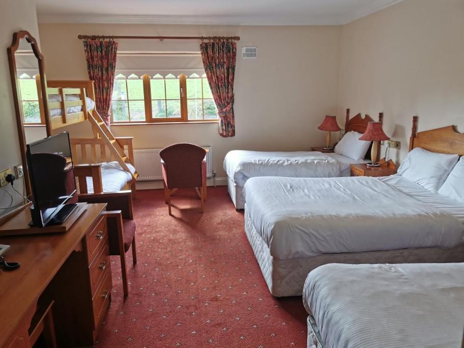 Rhu Glenn Hotel Waterford Exterior photo