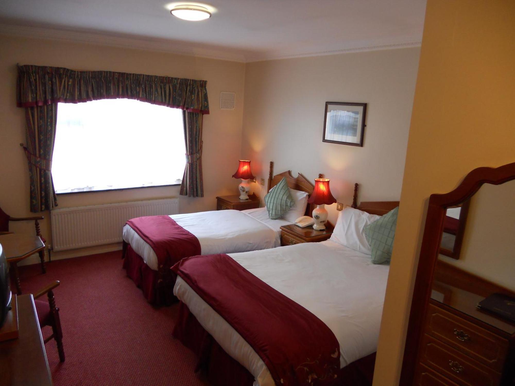 Rhu Glenn Hotel Waterford Exterior photo