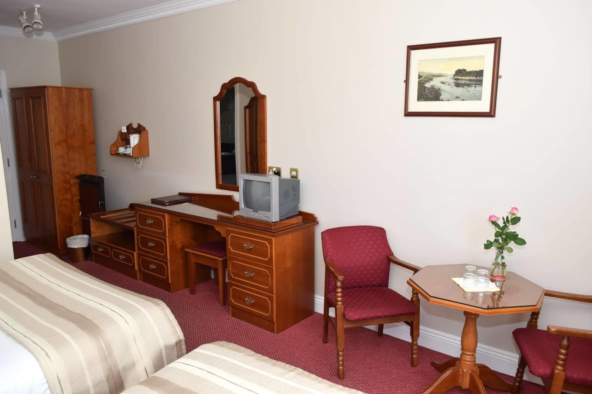 Rhu Glenn Hotel Waterford Exterior photo